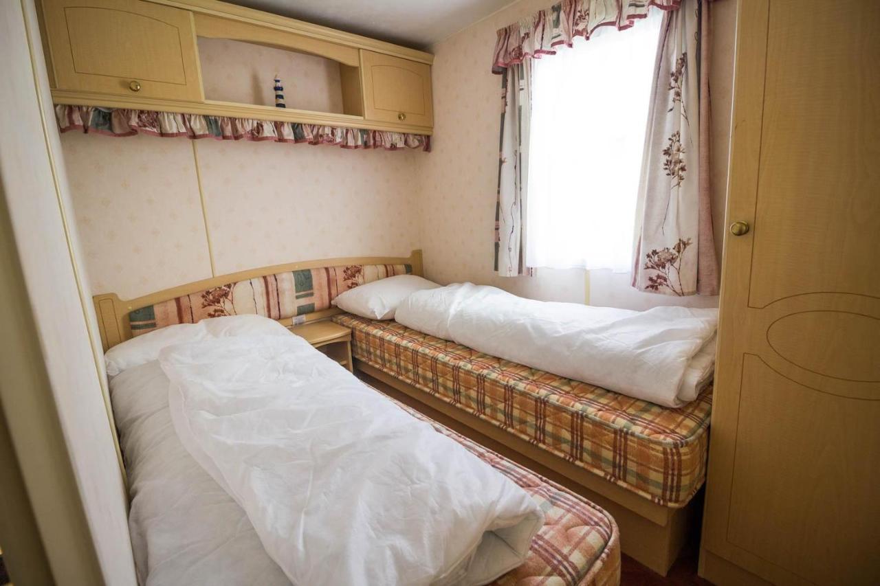 מלון 6 Berth Caravan With Decking Nearby Heacham Beach In Norfolk Ref 21047A מראה חיצוני תמונה
