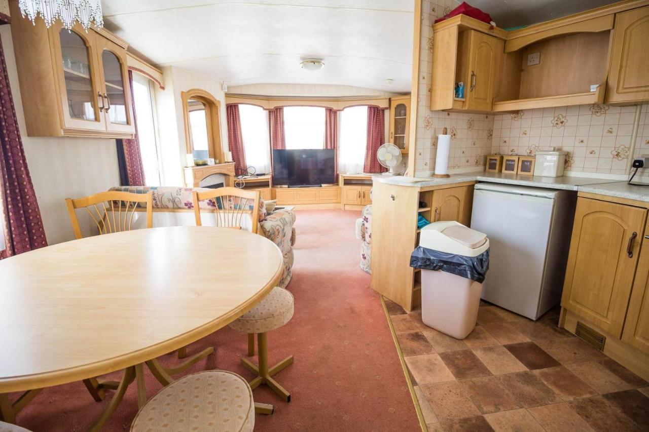 מלון 6 Berth Caravan With Decking Nearby Heacham Beach In Norfolk Ref 21047A מראה חיצוני תמונה